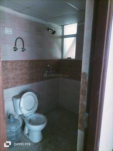 Bathroom Image of 1995 Sq.ft 4 BHK Apartment / Flat for sale in MR Officer City 1, Raj Nagar Extension Ghaziabad for Rs. 12575000