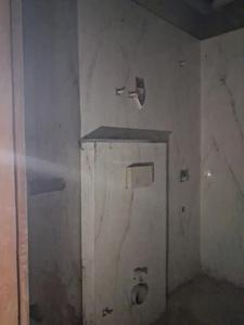 Common Bathroom Image of 1450 Sq.ft 3 BHK Apartment / Flat for sale in DM Infra, Sector 104 Noida for Rs. 5850000