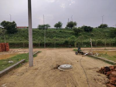 Image of 450 Sq.ft Residential Plot / Land for sale in Tilpata Karanwas, Greater Noida for Rs. 1251400