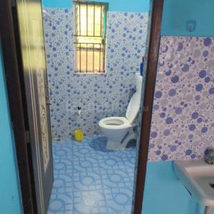 Bathroom Image of 700 Sq.ft 1 RK Studio for rent in Krishnanagar Guwahati for Rs. 6000