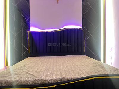 Bedroom Image of 850 Sq.ft 2 BHK Apartment / Flat for sale in Saket New Delhi for Rs. 5200000