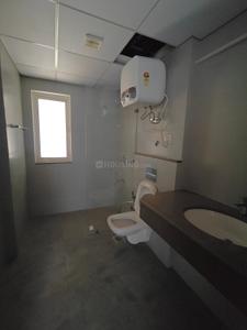 Bathroom Image of 1997 Sq.ft 4 BHK Apartment / Flat for sale in Godrej Meridien, Sector 106 Gurgaon for Rs. 44600000