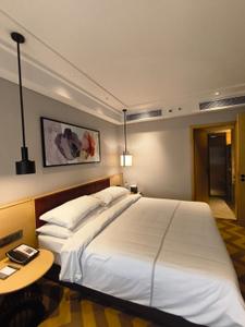 Bedroom Image of 1700 Sq.ft 3 BHK Apartment / Flat for rent in T Nagar Chennai for Rs. 75000