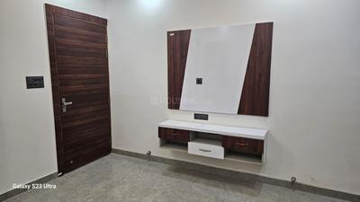 Bedroom Image of 100 Sq.ft 3.5 BHK Villa for sale in SR Signature Villas, Sector 16B Noida for Rs. 13500000