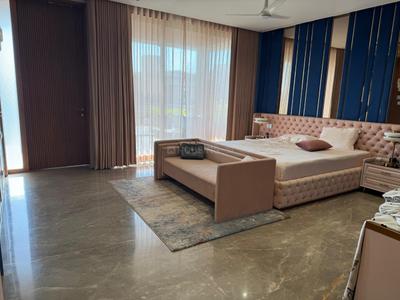 Bedroom Image of 6580 Sq.ft 5 BHK Independent House for sale in Ratnaakar Aravalli, Shela Ahmedabad for Rs. 130000000