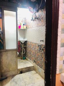 Bathroom Image of 850 Sq.ft 2 BHK Apartment / Flat for sale in Krishna Apartment, South Dum Dum Kolkata for Rs. 4250000
