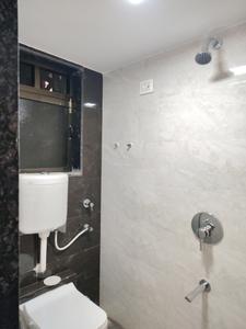 Common Bathroom Image of 850 Sq.ft 1.5 BHK Apartment / Flat for rent in Godrej Emerald, Thane West Thane for Rs. 20100