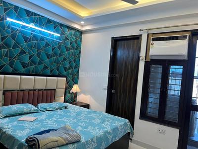 Bedroom Image of 1800 Sq.ft 3 BHK Builder Floor for rent in Ashok Vihar Phase 1 Gurgaon for Rs. 25500