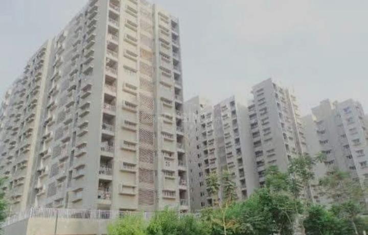 Amanora Park Town Property Details Video 1