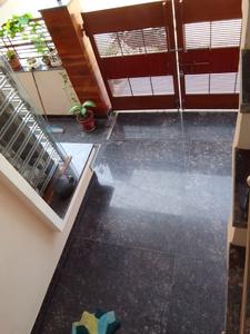 1 RK Independent Builder Floor