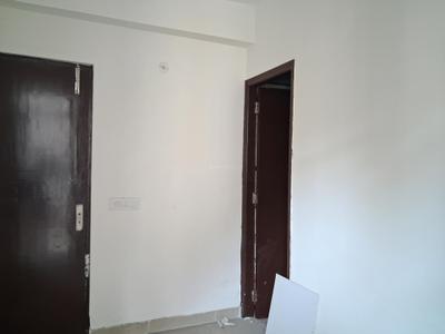 Servant Room Image of 2825 Sq.ft 4 BHK Apartment / Flat for sale in Amrapali Heartbeat City, Sector 107 Noida for Rs. 31000000