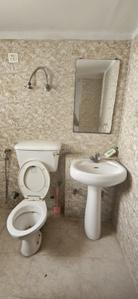 Bathroom Image of 985 Sq.ft 2 BHK Apartment / Flat for rent in Paras Seasons, Sector 168 Noida for Rs. 21000