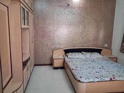 Bedroom Image of 1800 Sq.ft 4 BHK Apartment / Flat for rent in Jasodanagr Ahmedabad for Rs. 40000
