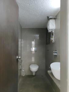 Common Bathroom Image of 650 Sq.ft 1 BHK Apartment / Flat for sale in Sethi Palacio, Vasai West Vasai for Rs. 5425000
