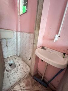 Bathroom Image of 675 Sq.ft 1 RK Apartment / Flat for sale in Airoli Navi Mumbai for Rs. 4500000
