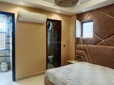 Bedroom Image of 1440 Sq.ft 3 BHK Builder Floor for sale in GTB Nagar New Delhi for Rs. 30000000