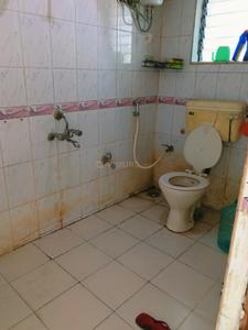 Bathroom Image of 560 Sq.ft 1 BHK Apartment / Flat for sale in Royal Palms Summit Apartments, Goregaon East Mumbai for Rs. 7200000