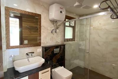 Image of 1100 Sq.ft 2 BHK Apartment / Flat for sale in Sector 73, Noida for Rs. 4400000