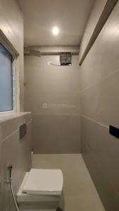 Bathroom Image of 1000 Sq.ft 3 BHK Builder Floor for rent in Sector 50 Gurgaon for Rs. 60000