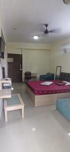 Bedroom Image of 450 Sq.ft 1 BHK Apartment / Flat for rent in Supertech Ecociti, Sector 137 Noida for Rs. 19500