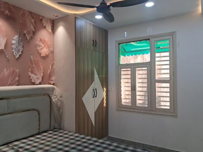 Bedroom Image of 600 Sq.ft 2 BHK Builder Floor for sale in Dwarka Mor New Delhi for Rs. 4000000