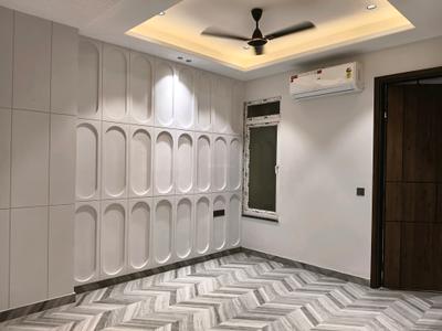 Bedroom Image of 2700 Sq.ft 4 BHK Builder Floor for sale in Ansal Esencia Sector 67, Sector 67 Gurgaon for Rs. 31900000