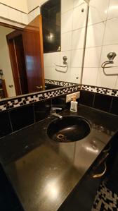 Kitchen Image of 1100 Sq.ft 2 BHK Apartment / Flat for sale in Bandra West Mumbai for Rs. 29500000