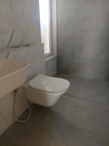 Common Bathroom Image of 1600 Sq.ft 3 BHK Apartment / Flat for sale in Lodha Bella Vita, Mohammed Wadi Pune for Rs. 14900000