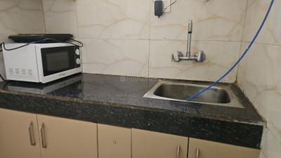 Kitchen Image of 1200 Sq.ft 1 BHK Builder Floor for rent in DLF Phase 3 Gurgaon for Rs. 30000