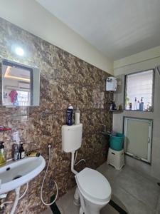 Bathroom Image of 1290 Sq.ft 3 BHK Builder Floor for sale in Mulund East Mumbai for Rs. 26000000