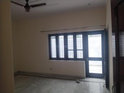 Bedroom Image of 3000 Sq.ft 3 BHK Independent House for rent in Sector 51 Noida for Rs. 85000