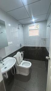 Bathroom Image of 674 Sq.ft 2 BHK Apartment / Flat for rent in Signature Splendor, Chandapura Bengaluru for Rs. 22000