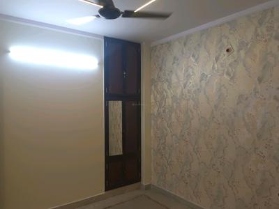 Bedroom Image of 1000 Sq.ft 3 BHK Builder Floor for sale in Dwarka Mor New Delhi for Rs. 4500000