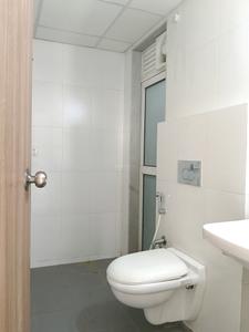 Common Bathroom One Image of 1000 Sq.ft 3 BHK Apartment / Flat for rent in Godrej Emerald, Kasarvadavali Thane for Rs. 35000