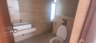 Bathroom Image of 2277 Sq.ft 3 BHK Apartment / Flat for sale in Auro Kohinoor, Kothaguda Hyderabad for Rs. 33000000