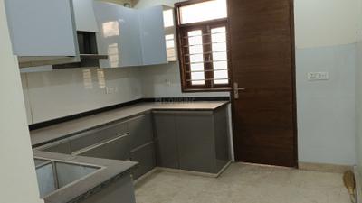 Kitchen Image of 1500 Sq.ft 3 BHK Builder Floor for sale in Raja Park Apartment, Shakurpur New Delhi for Rs. 14500000