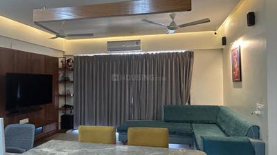 2.5 BHK Flat