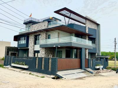 Image of 7000 Sq.ft 4.5 BHK Independent House for sale in Turner Road, Dehradun for Rs. 65000000