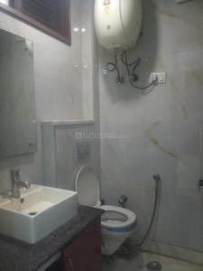 Bathroom Image of 1200 Sq.ft 3 BHK Builder Floor for sale in New Rajinder Nagar New Delhi for Rs. 33500000