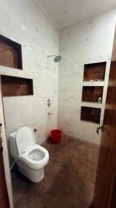 Bathroom Image of 1500 Sq.ft 2 BHK Builder Floor for rent in Jhalwa Allahabad for Rs. 15000