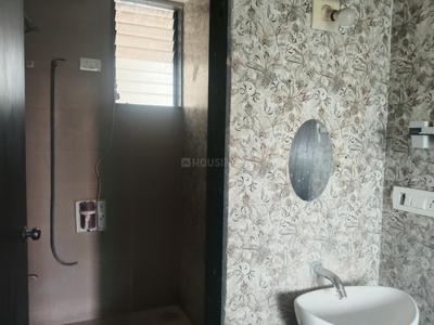 Bathroom Image of 1000 Sq.ft 2 BHK Apartment / Flat for rent in Kalp Nishang, New Gotri Vadodara for Rs. 16000