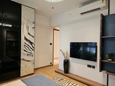 Bedroom Image of 1950 Sq.ft 4 BHK Apartment / Flat for sale in Mantra Mirari, Mundhwa Pune for Rs. 26500000