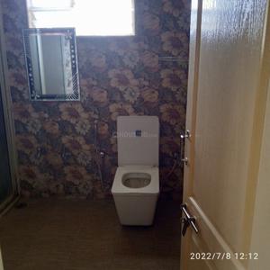 Bathroom Image of 800 Sq.ft 1 RK Penthouse for rent in Reliaable Lakedew Residency, Harlur Bengaluru for Rs. 20000