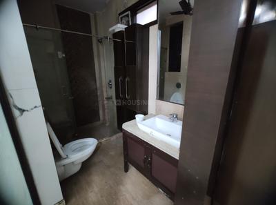 Bathroom Image of 2485 Sq.ft 3 BHK Builder Floor for rent in Shakti Nagar New Delhi for Rs. 85500
