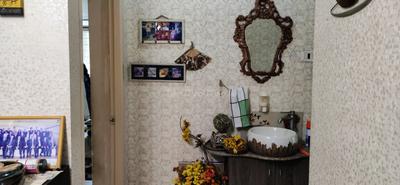 Bathroom Image of 900 Sq.ft 2 BHK Apartment / Flat for sale in Dadar East Mumbai for Rs. 35000000