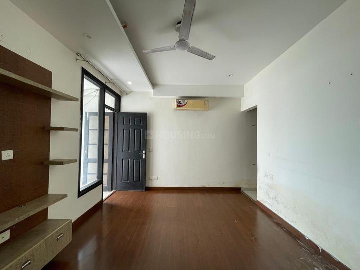 Golden Sand Apartments Main Image 1