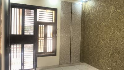 Bedroom Image of 900 Sq.ft 3 BHK Independent House for rent in Dwarka Mor New Delhi for Rs. 22000