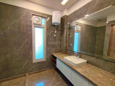 Bathroom Image of 2700 Sq.ft 3 BHK Builder Floor for sale in Navjeevan Vihar New Delhi for Rs. 105000000
