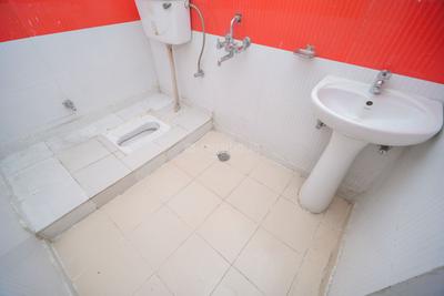 Bathroom Image of 1079 Sq.ft 2 BHK Apartment / Flat for sale in Mahagun Mascot, Crossings Republik Ghaziabad for Rs. 7850000