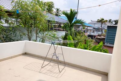 Balcony Image of PG FOR MENS AND WOMENS in Vyttila, Kochi